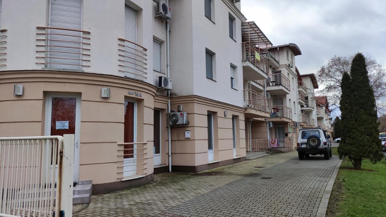 Ketto Ciprus Appartman 2 Hajdúszoboszló Eksteriør billede
